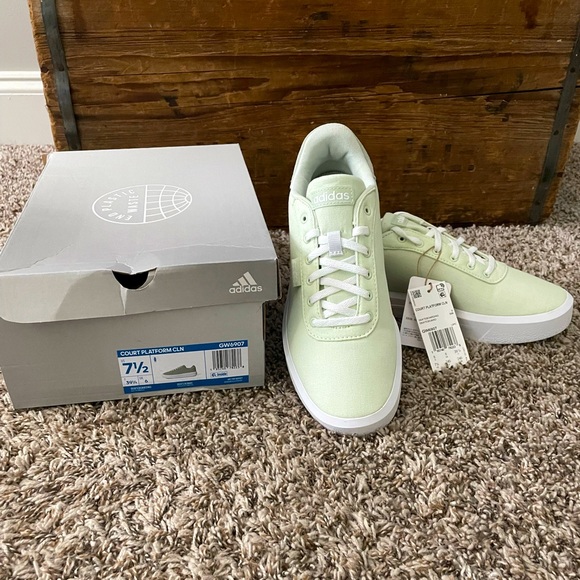 adidas Shoes - Adidas court platform women’s size 7 1/2 us